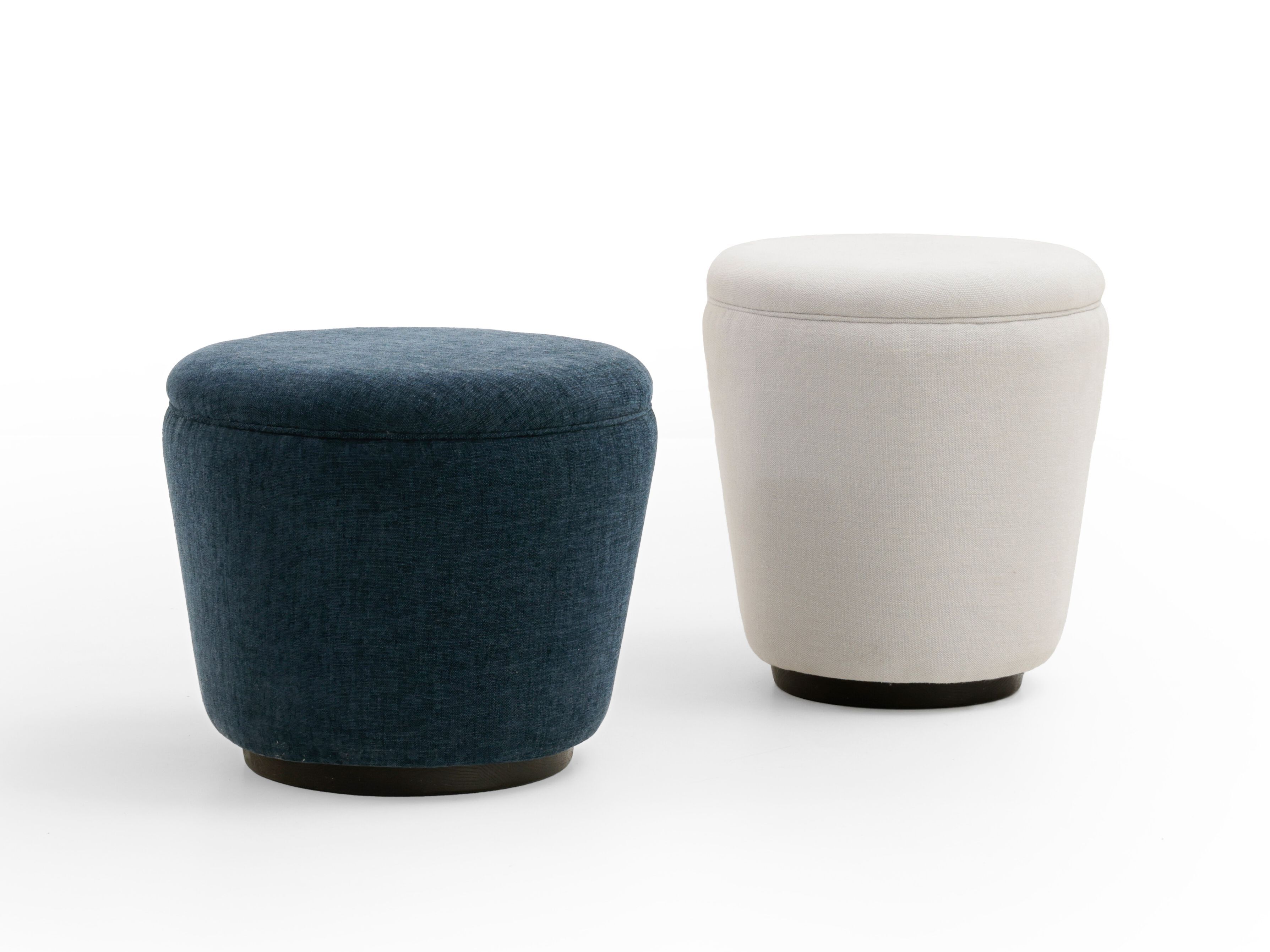 Круглый пуф из ткани Collett & Victor CRUSH ARCH-00025644