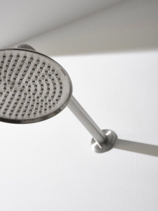 Душевая головка из нержавеющей стали с кронштейном