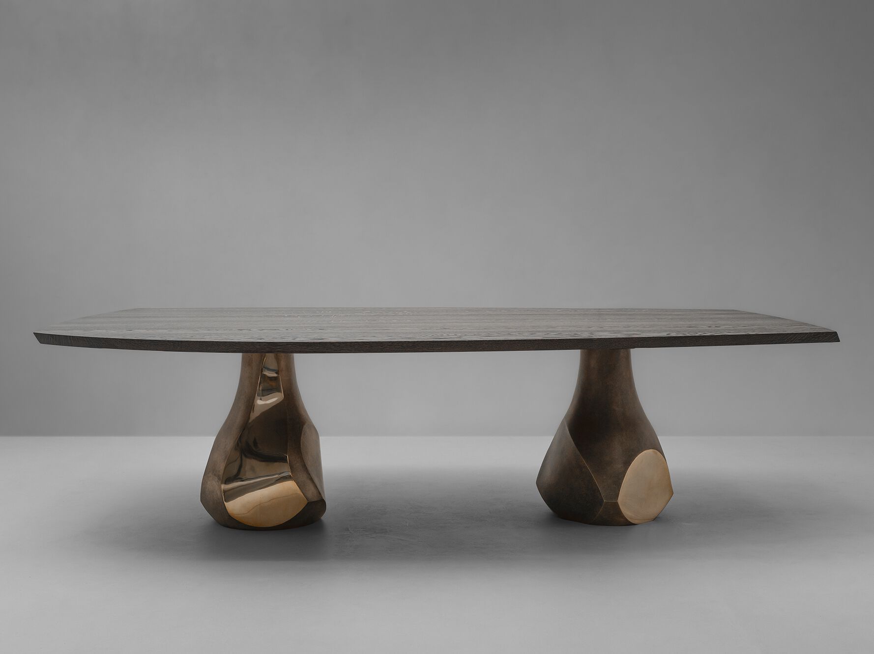 Прямоугольный стол из массива дерева и бронзы Van Rossum PUKKA ARCH-00144316