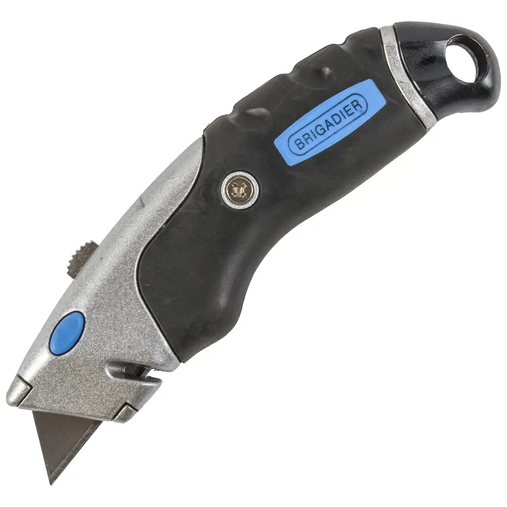 Нож 18 мм двухкомпонентная ручка 4 лезвия BRIGADIER STLM-2098610
