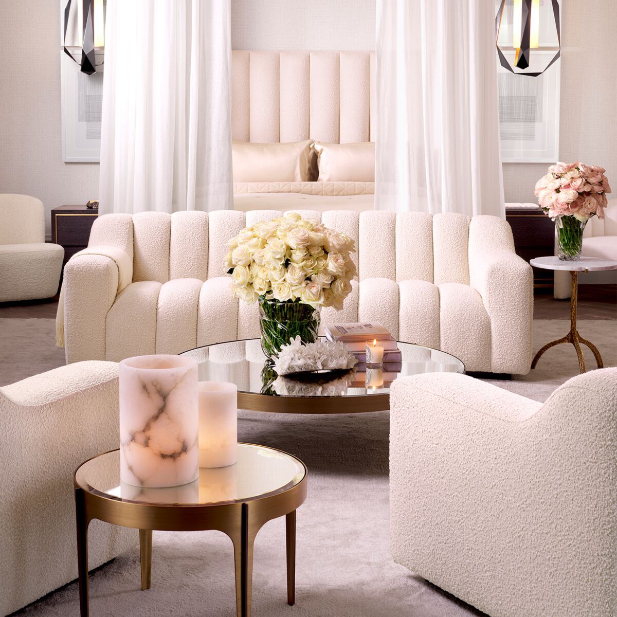 Журнальный столик из латуни и стекла Eichholtz Artemisa ARCH-00060160 - Вид №1