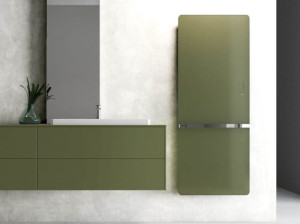 Настенный стеклянный панельный полотенцесушитель