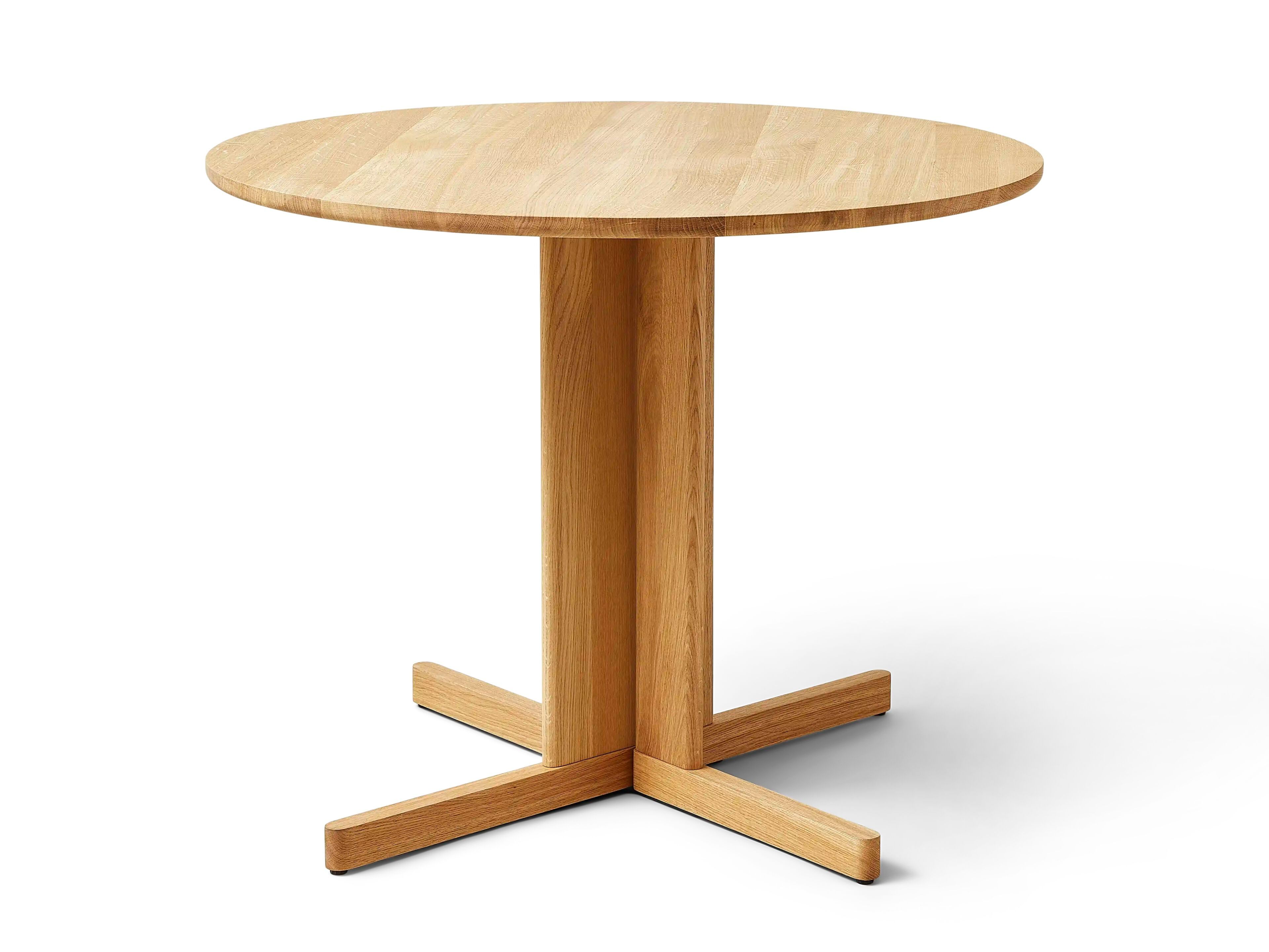 Круглый стол из дуба со спицами Form & Refine Trefoil ARCH-00080822