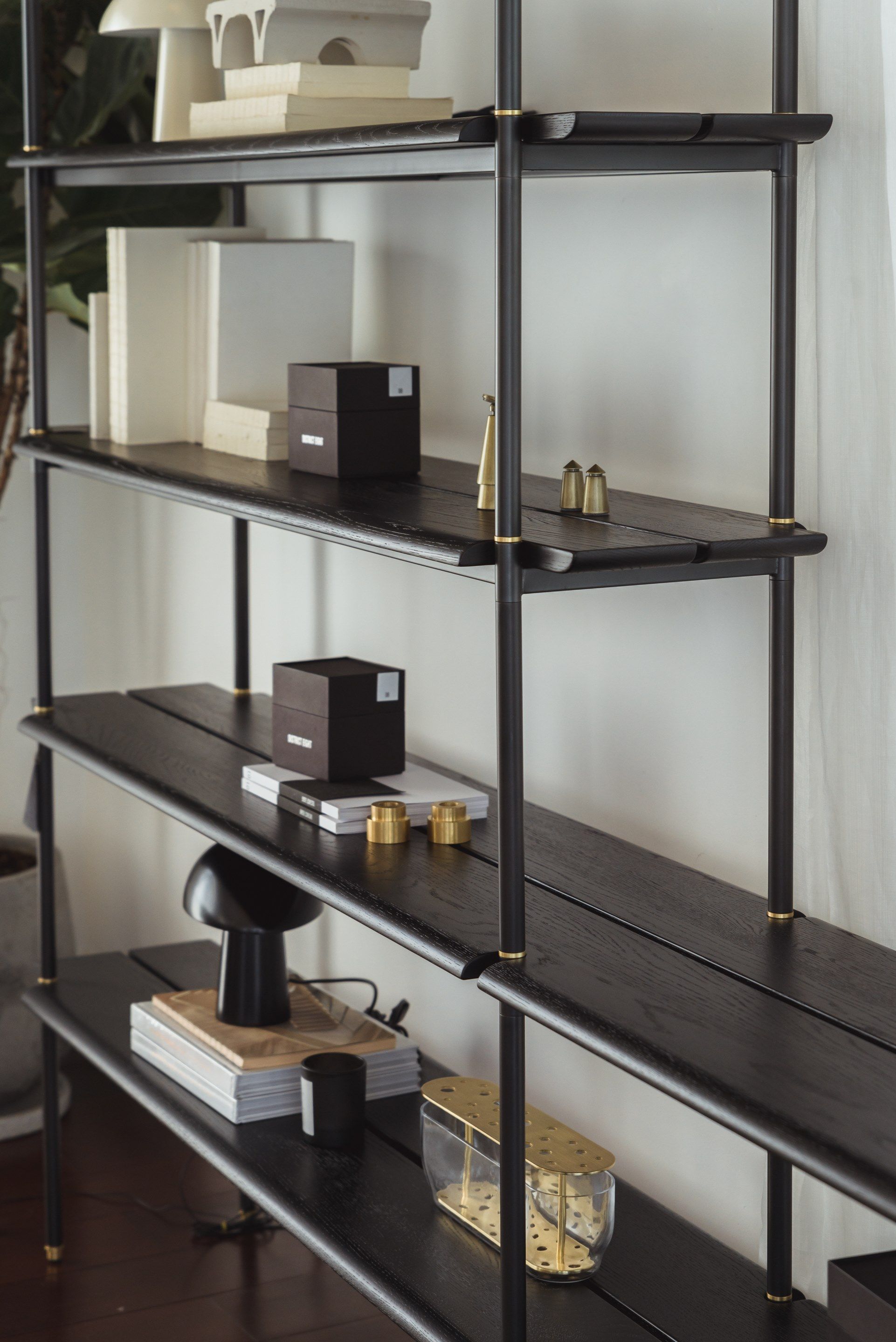 Стальная и деревянная скамья District Eight Укладка ARCH-00140767 - Вид №12