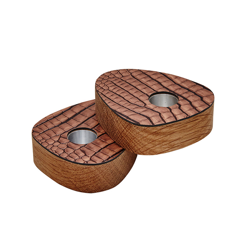 9840 CROCO cognac подсвечник для высоких свечей, фигурный 8х10х2,5см, набор 2шт;LIND DNA