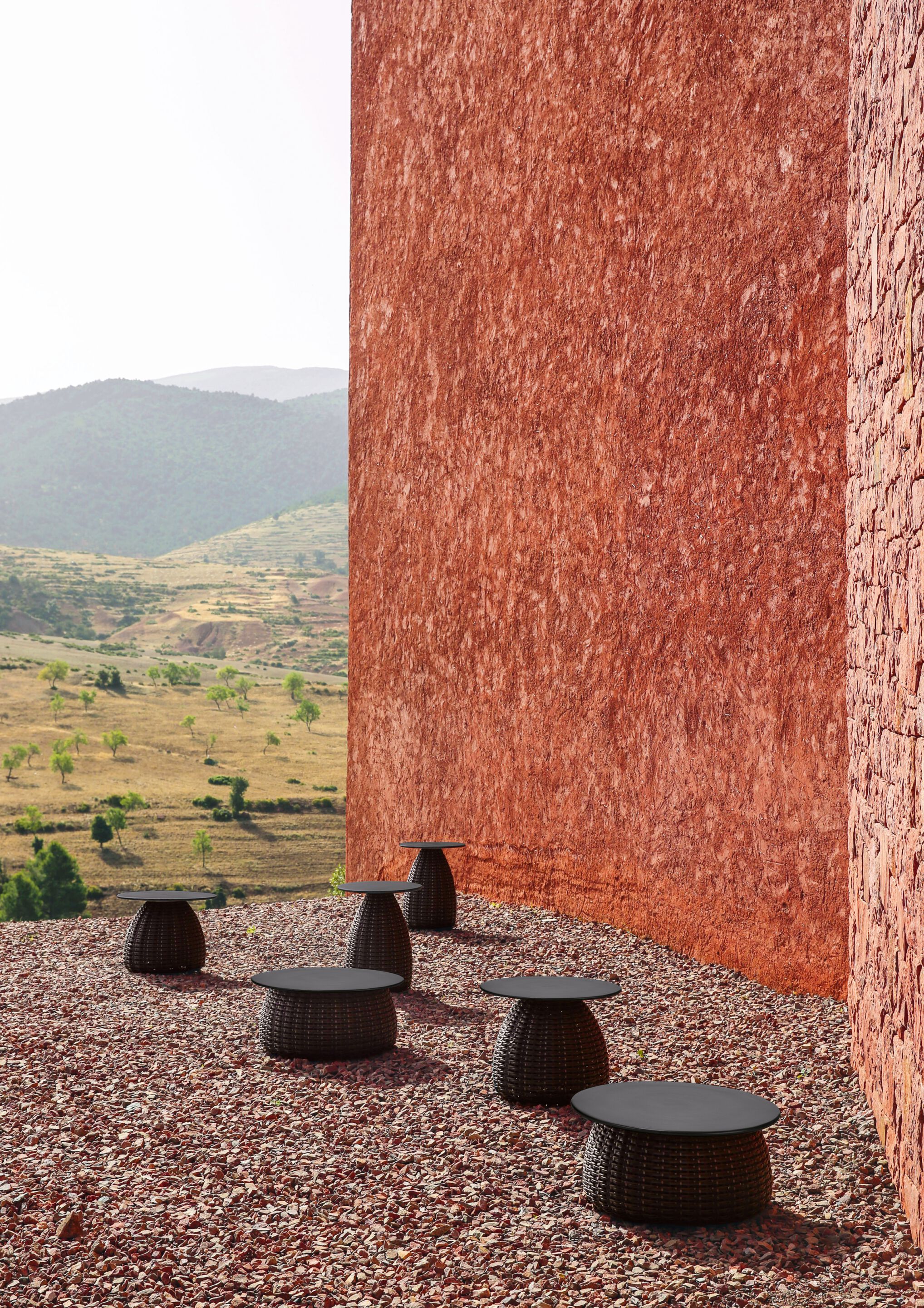 Круглый садовый журнальный столик с керамической столешницей DEDON белые грибы ARCH-00132203 - Вид №10