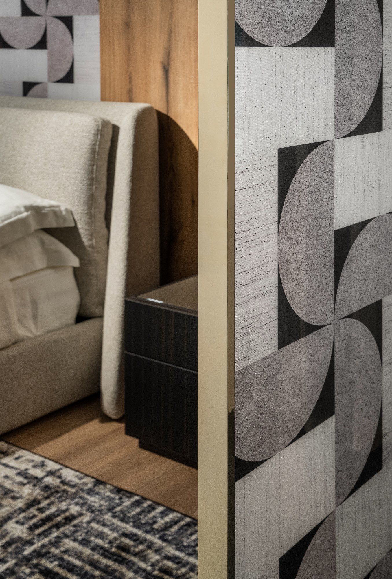 Прямоугольная тумбочка из черного дерева с ящиками Sicis Dover ARCH-00042168 - Вид №1