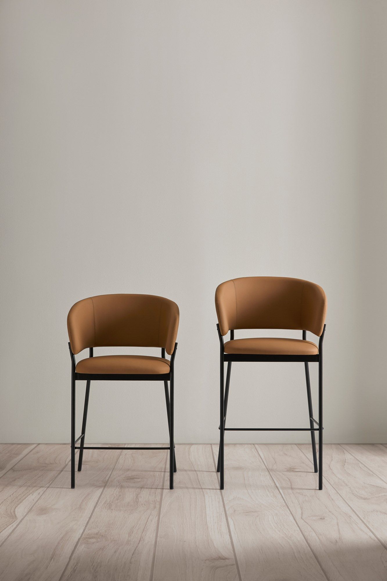 Высокий кожаный стул с подлокотниками Blasco&Vila RC Metal ARCH-00101523 - Вид №7