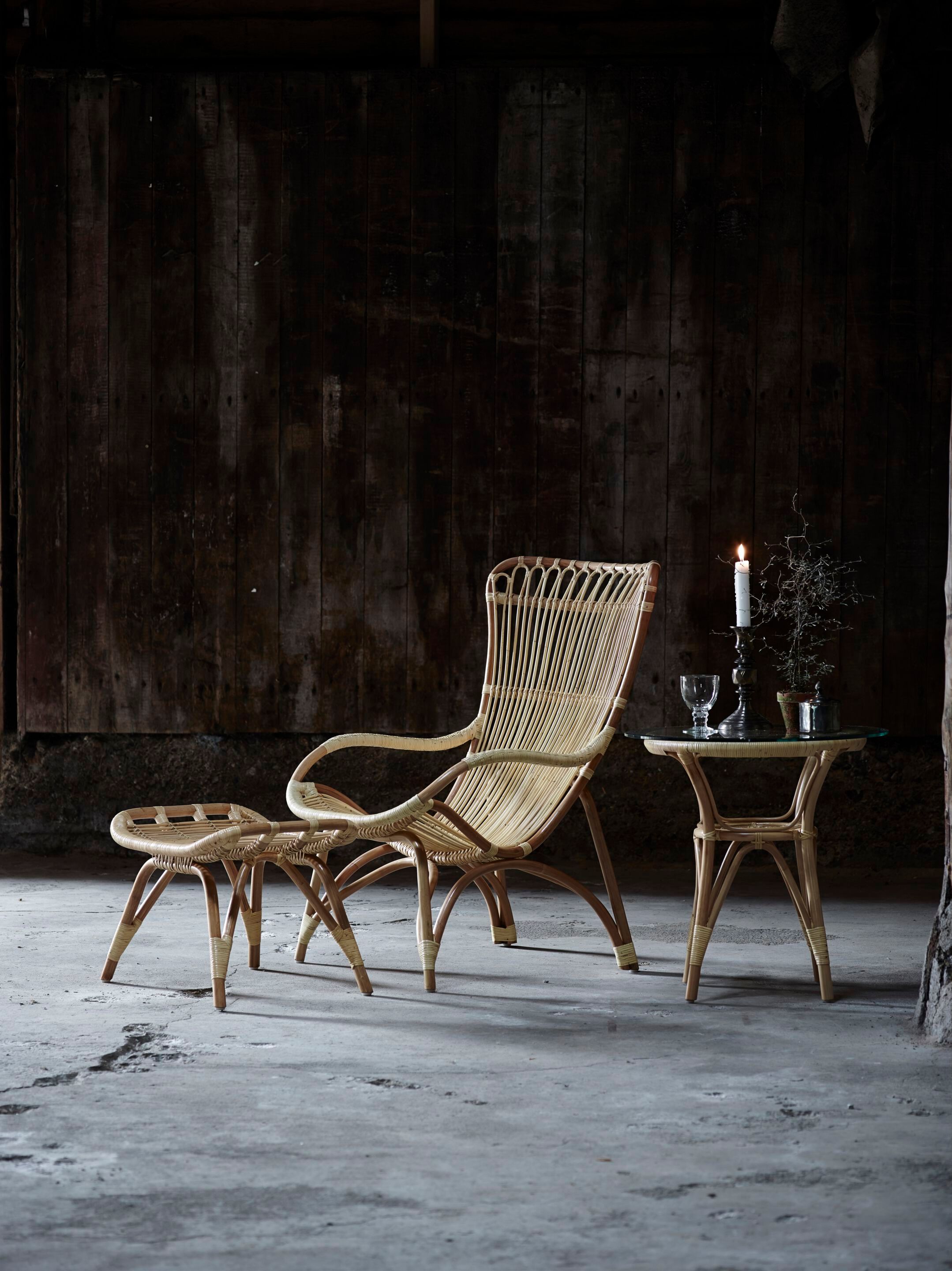 Высокий круглый журнальный столик из ротанга и стекла Sika Design Originals ARCH-00115313 - Вид №1