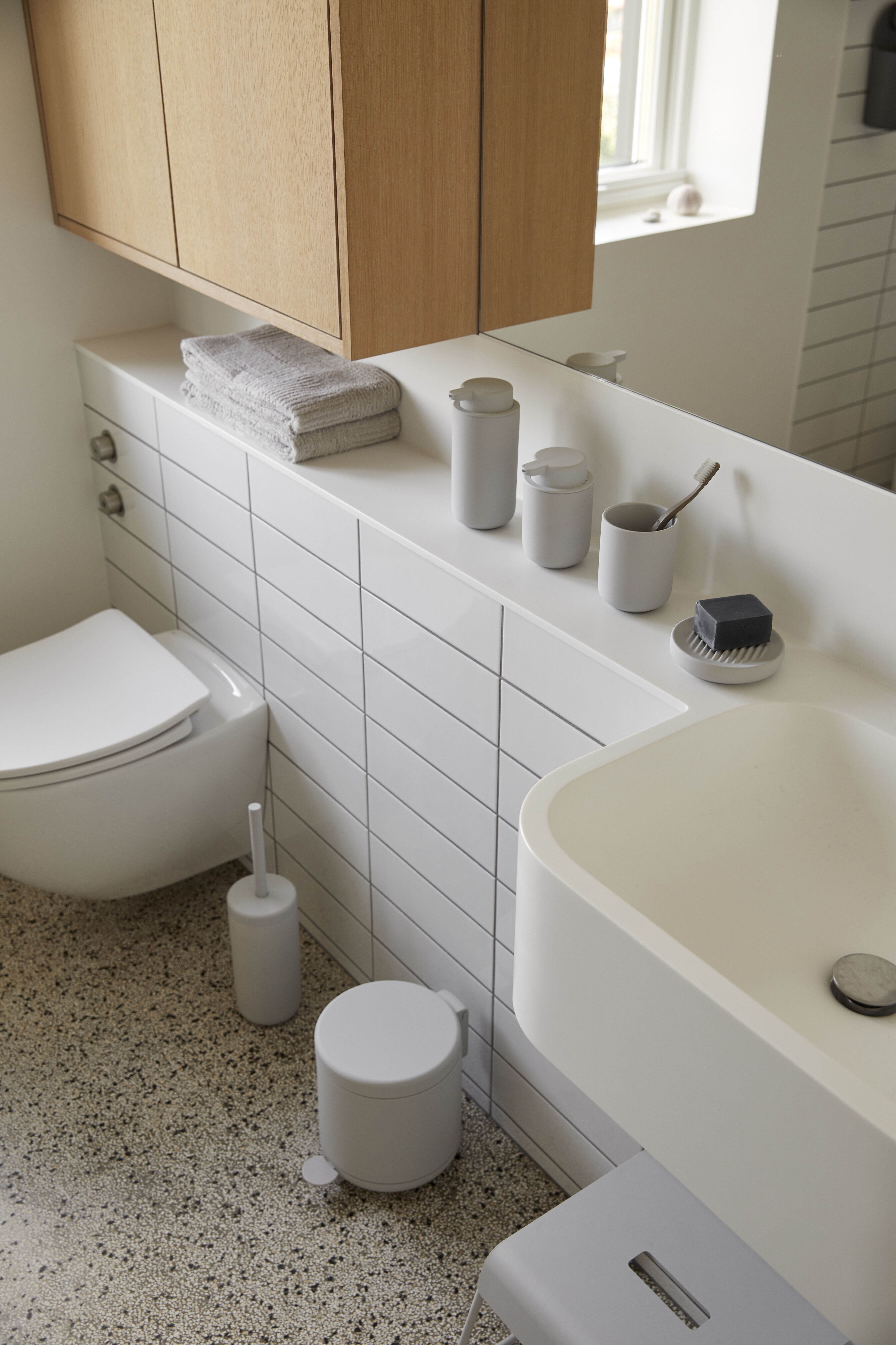 331929 мыльница Zone Denmark Ume - Вид №1