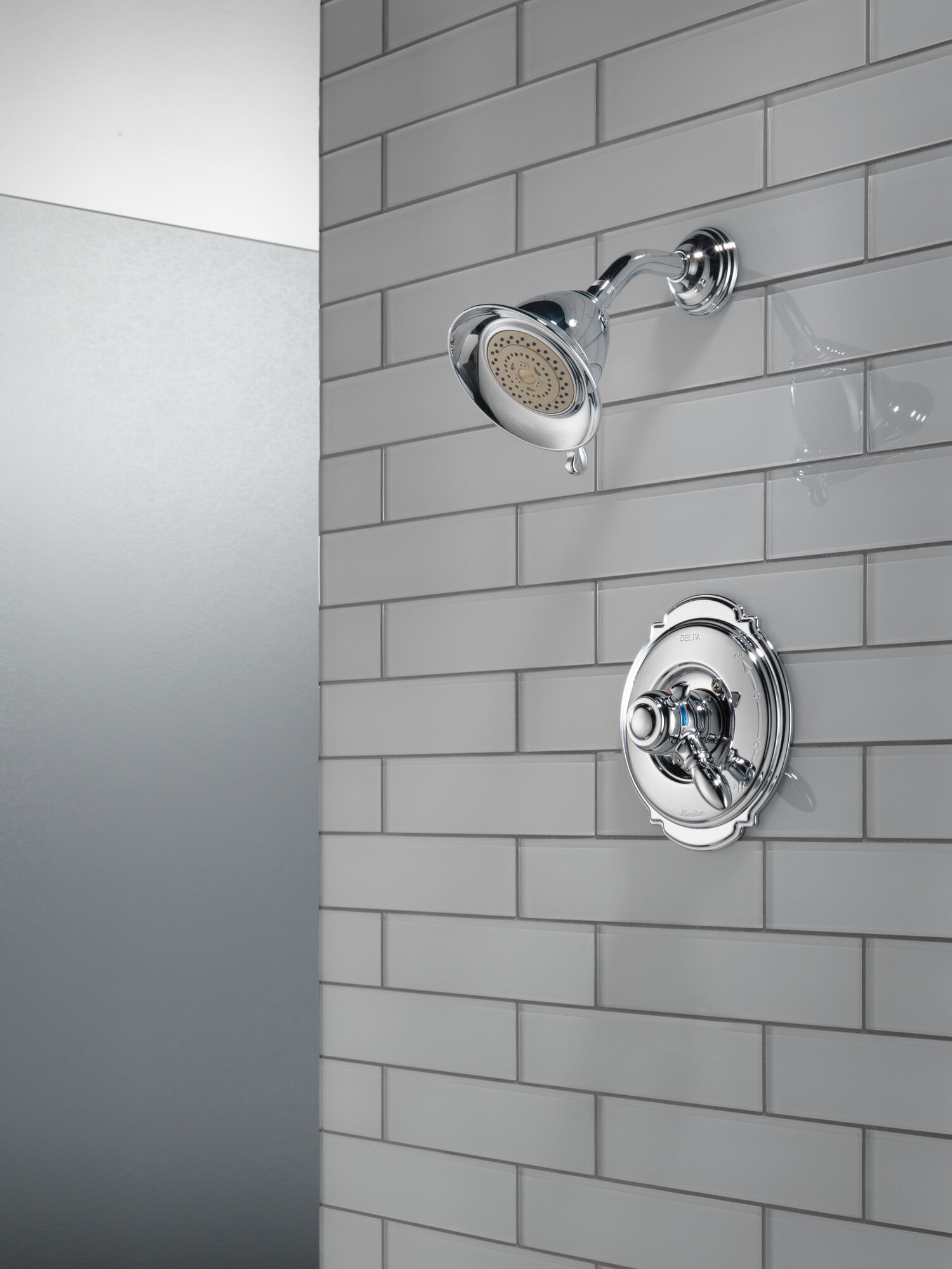 T17255-PT Обивка для душа Monitor (R) серии 17 Delta Faucet Victorian Выдержанный оловянный - Вид №1