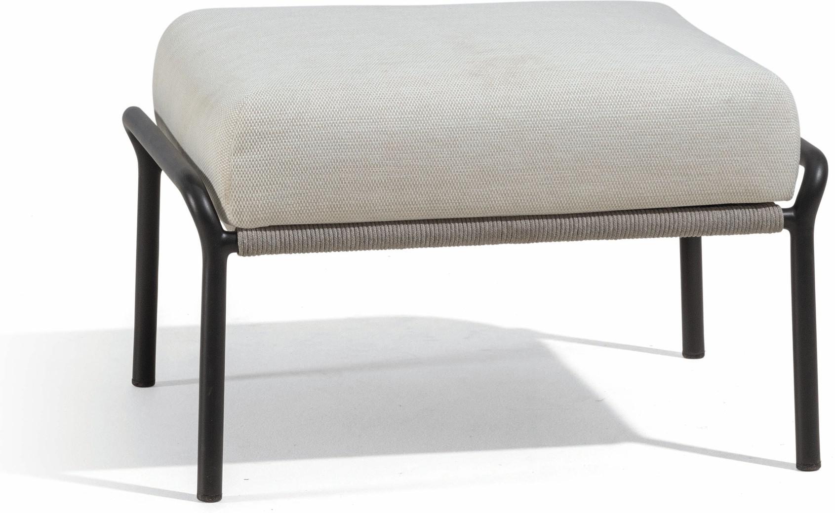 MNST20 Подставка для ног лава серебро Manutti Radius