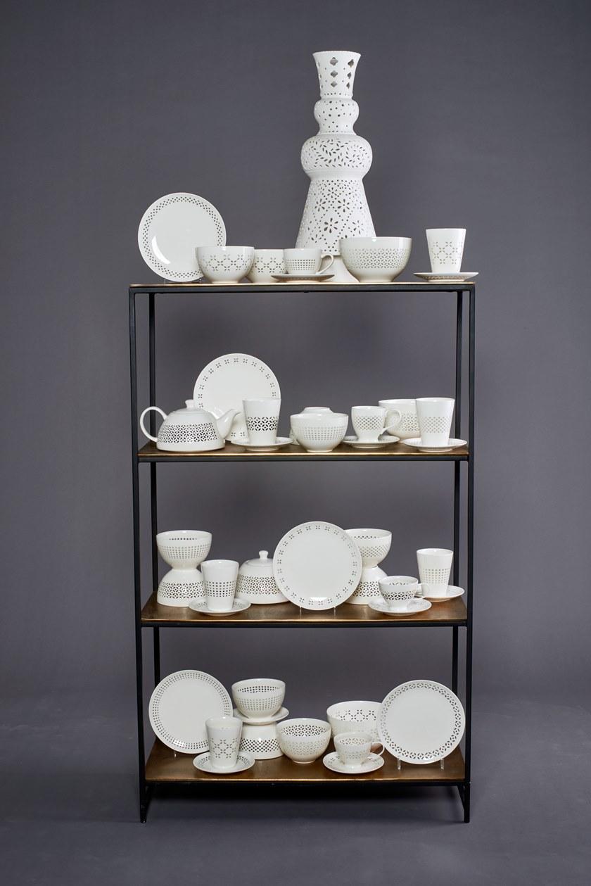 Pols Potten Фарфоровая салатница Pierced 230-400-474  - Вид №4