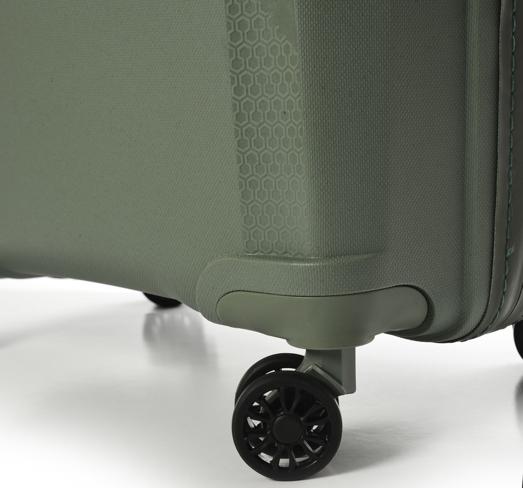 EPB401-24 Чемодан EPB401 Spinner L Epic Phantom BIO  - Вид №8