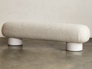 Скамейка из смолы и ткани