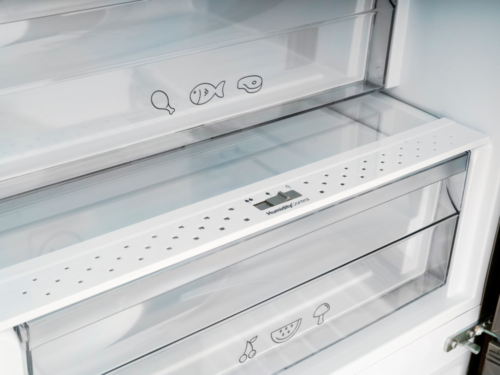 9920887 Встраиваемый холодильник без морозильника  Schaub Lorenz SL SE311WE STDN-0150253 - Вид №10
