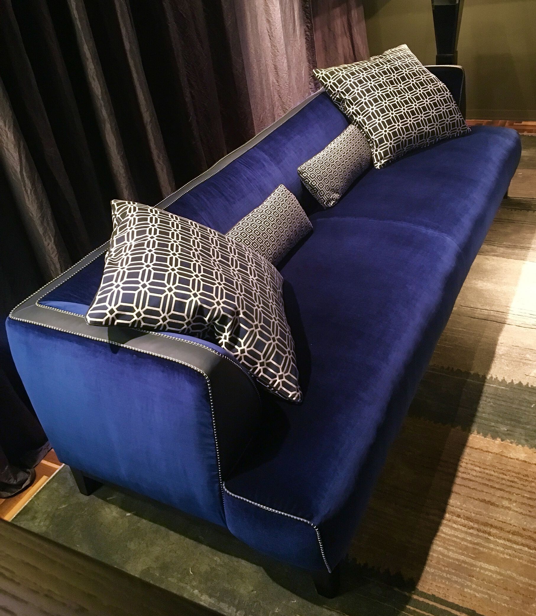 3-местный бархатный диван Borzalino Greg ARCH-00049879 - Вид №3