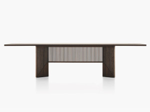 Деревянный прямоугольный стол