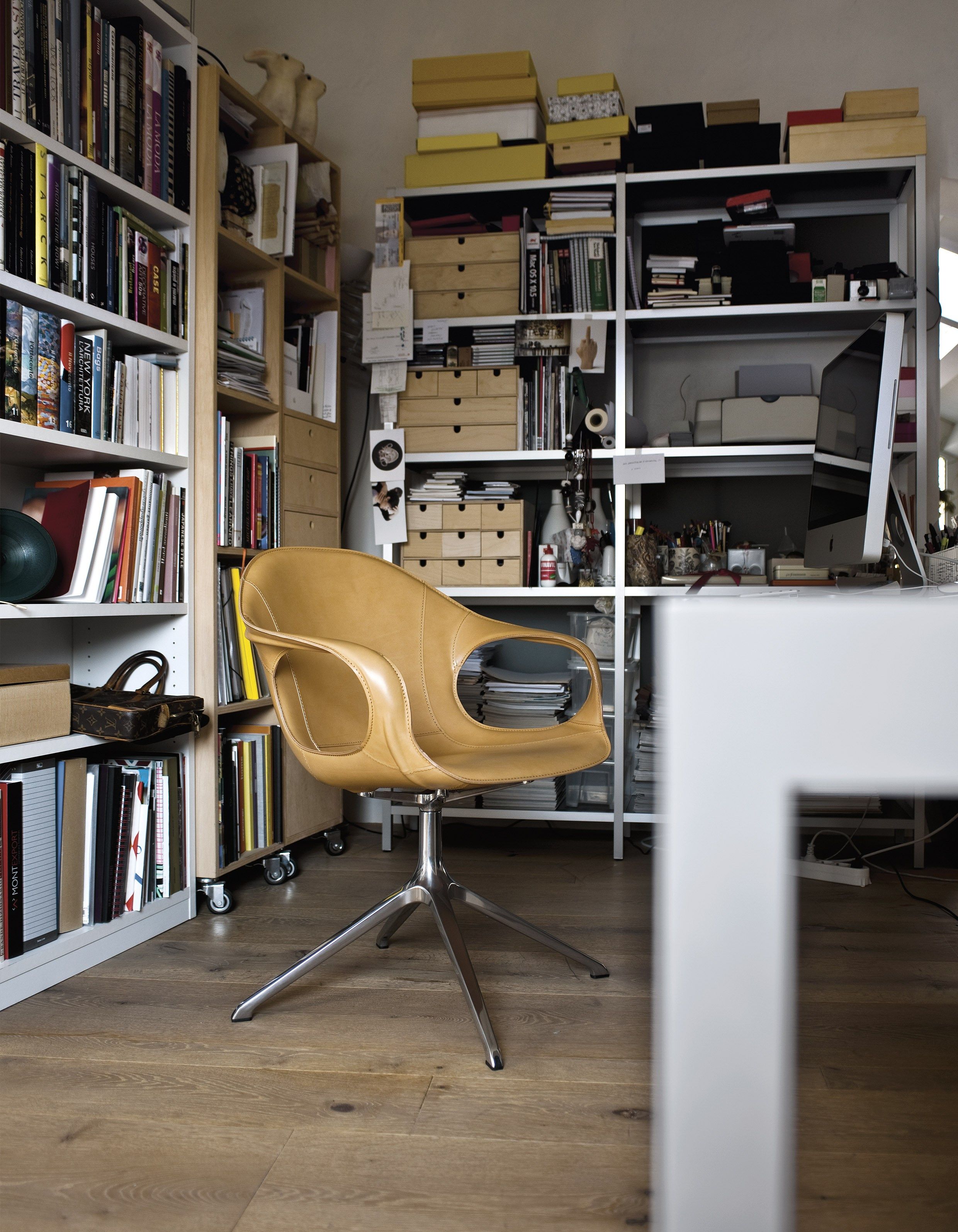 Кожаный стул с подлокотниками Kristalia ARCH-00093363