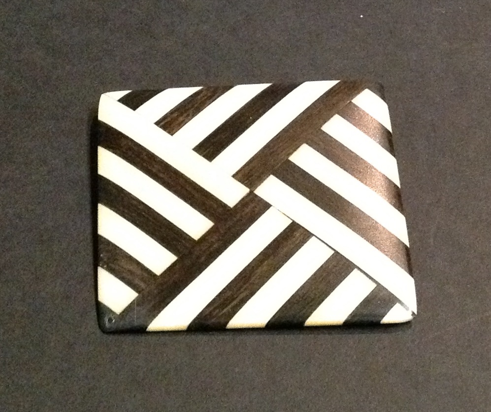 LR36 Брошь, клен, эбеновое дерево 6смx6см Larondelle Santreyd 