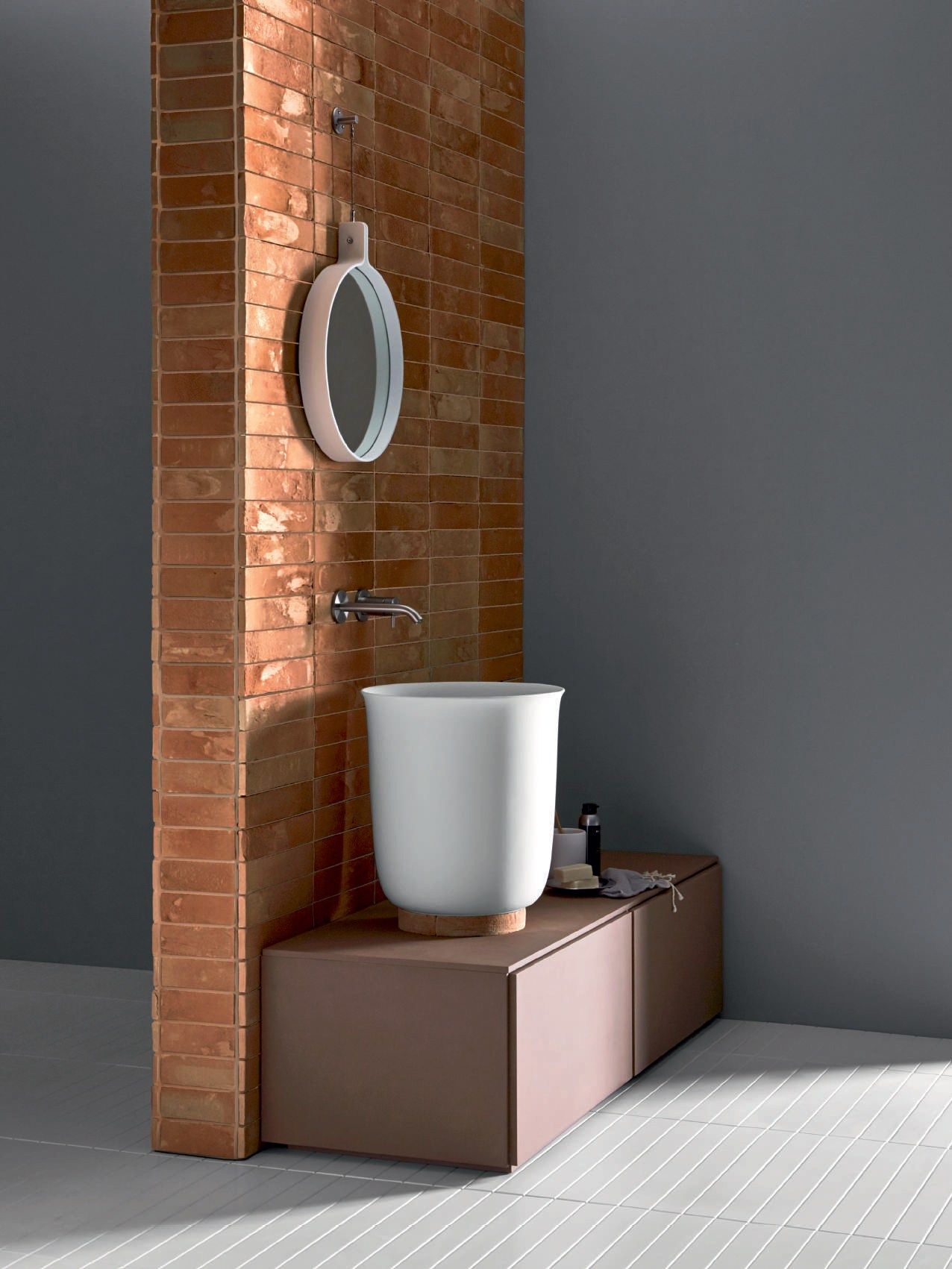 Настенное круглое зеркало Rexa HAMMAM ARCH-00102763