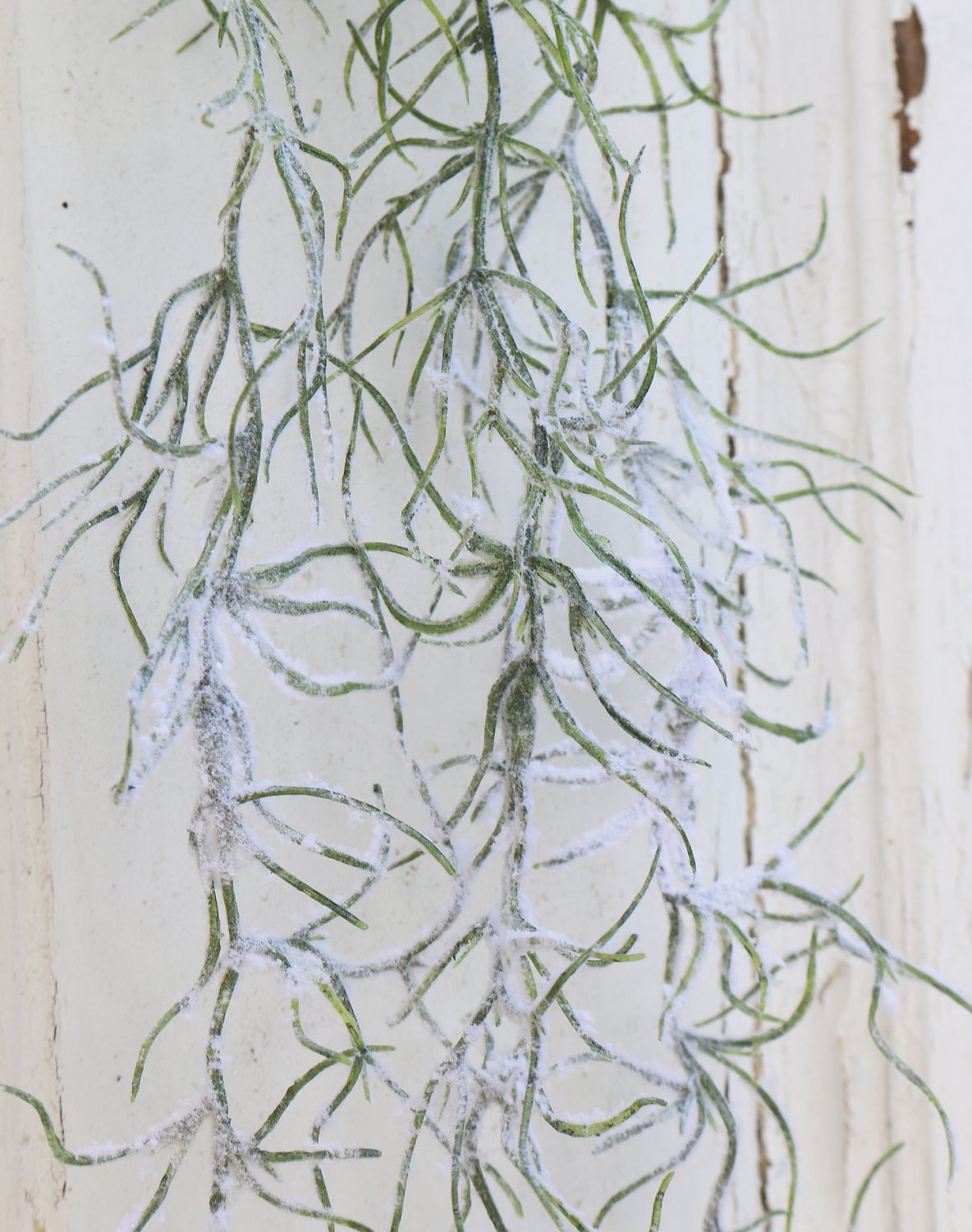 5213 807 a3 Искусственная декоративная гирлянда со снегом, 100 см, зелено-белая H-andreas  - Вид №1