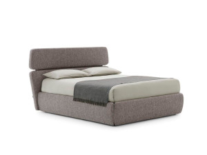 Двуспальная кровать из ткани с высоким изголовьем