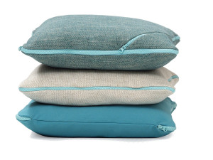 Квадратная подушка для дивана