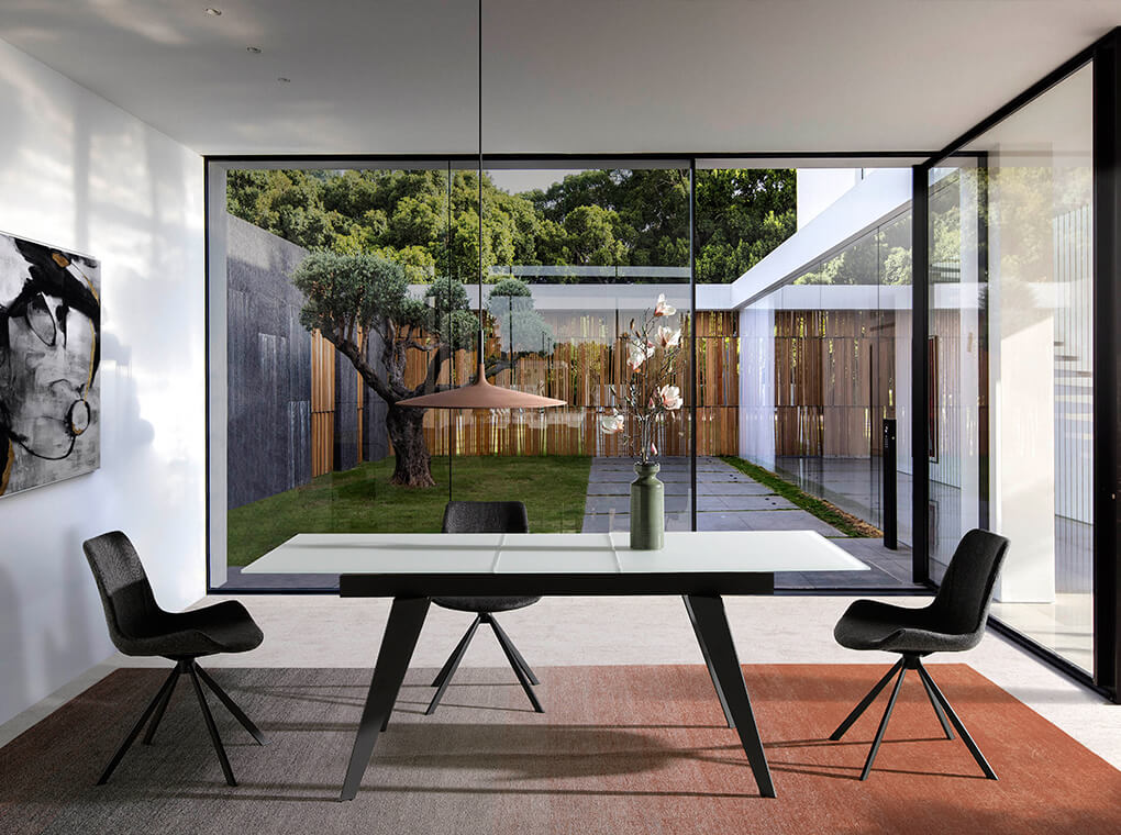 Стул с мягким сиденьем вращающийся с черными металлическими ножками серый от Angel Cerda ANGEL CERDA ДИЗАЙНЕРСКИЕ, F3217BB 00-3865559 Серый;черный  - Вид №5