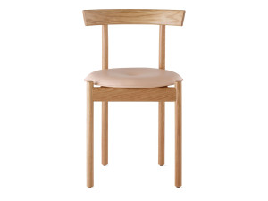 Стул из массива дерева с мягким сиденьем