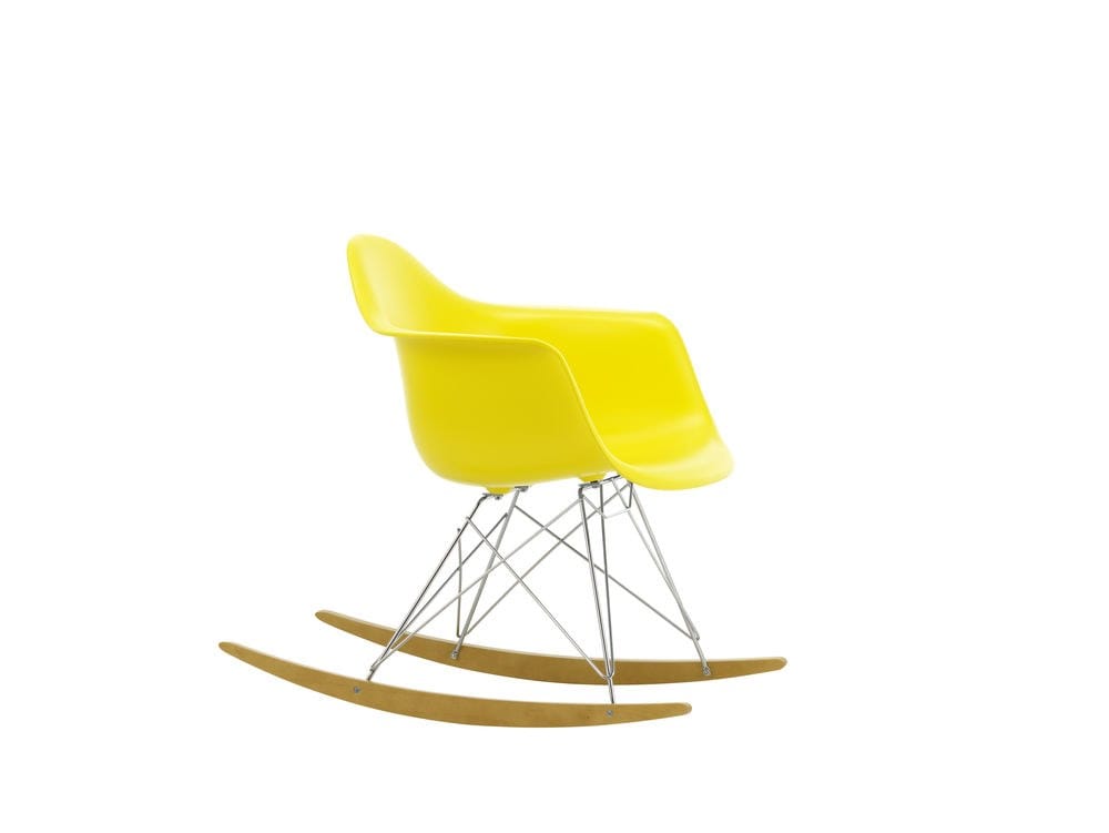 Мягкое тканевое кресло-качалка с подлокотниками VITRA Eames Plastic Chair ARCH-00023828 - Вид №129