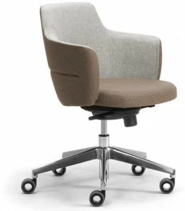 Leyform Регулируемое по высоте кресло для руководителя из шерсти с подлокотниками Opera