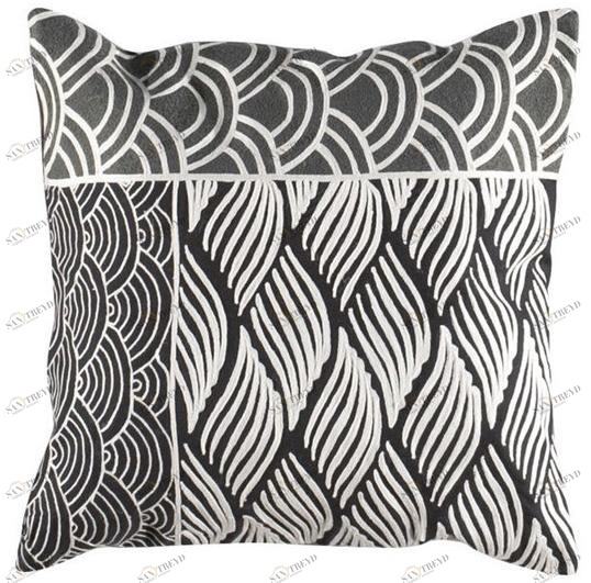 Toulemonde Bochart Квадратная подушка из шерсти с ручной вышивкой Cuscini sun-id-1440979