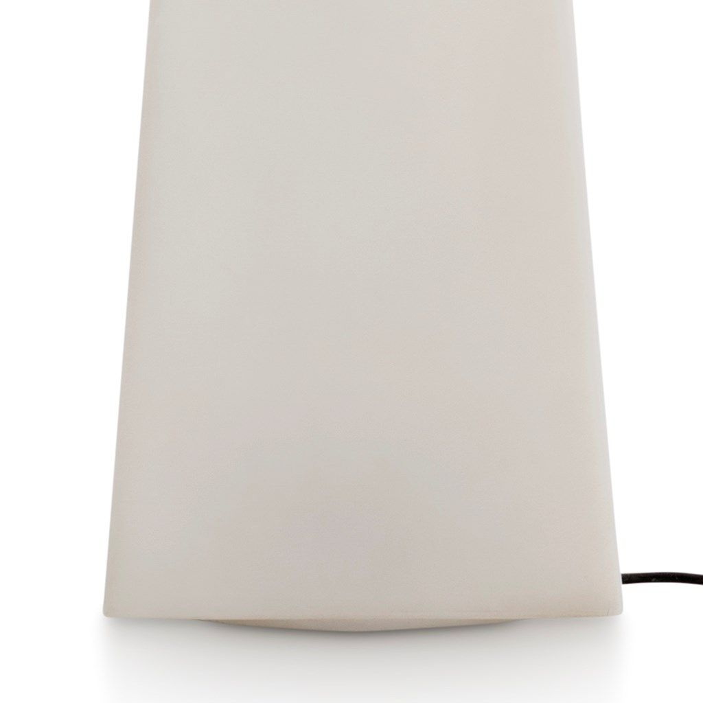 Напольная лампа из полиэтилена Diabla Pirámide ARCH-00118266 - Вид №2