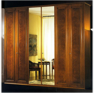 Шкаф  EZIO BELLOTTI 3300