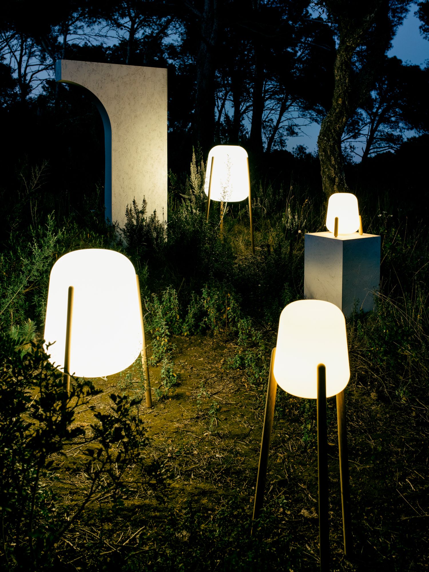 Напольная лампа из дерева и полиэтилена calma Xica &amp ARCH-00006887 - Вид №4