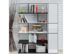 Книжный шкаф из железного прута