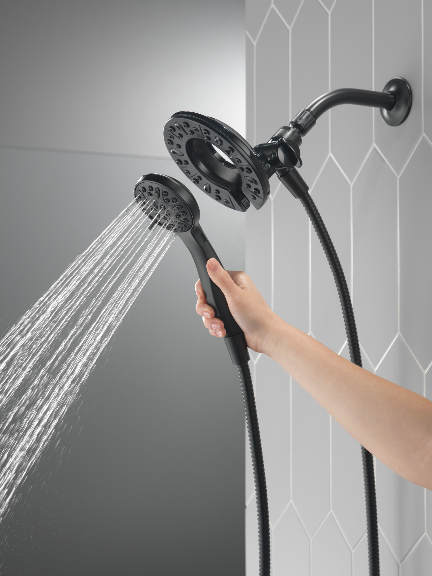 75490BL In2ition® Душ два в одном с 4 настройками Delta Faucet DELTA Матовый черный - Вид №5