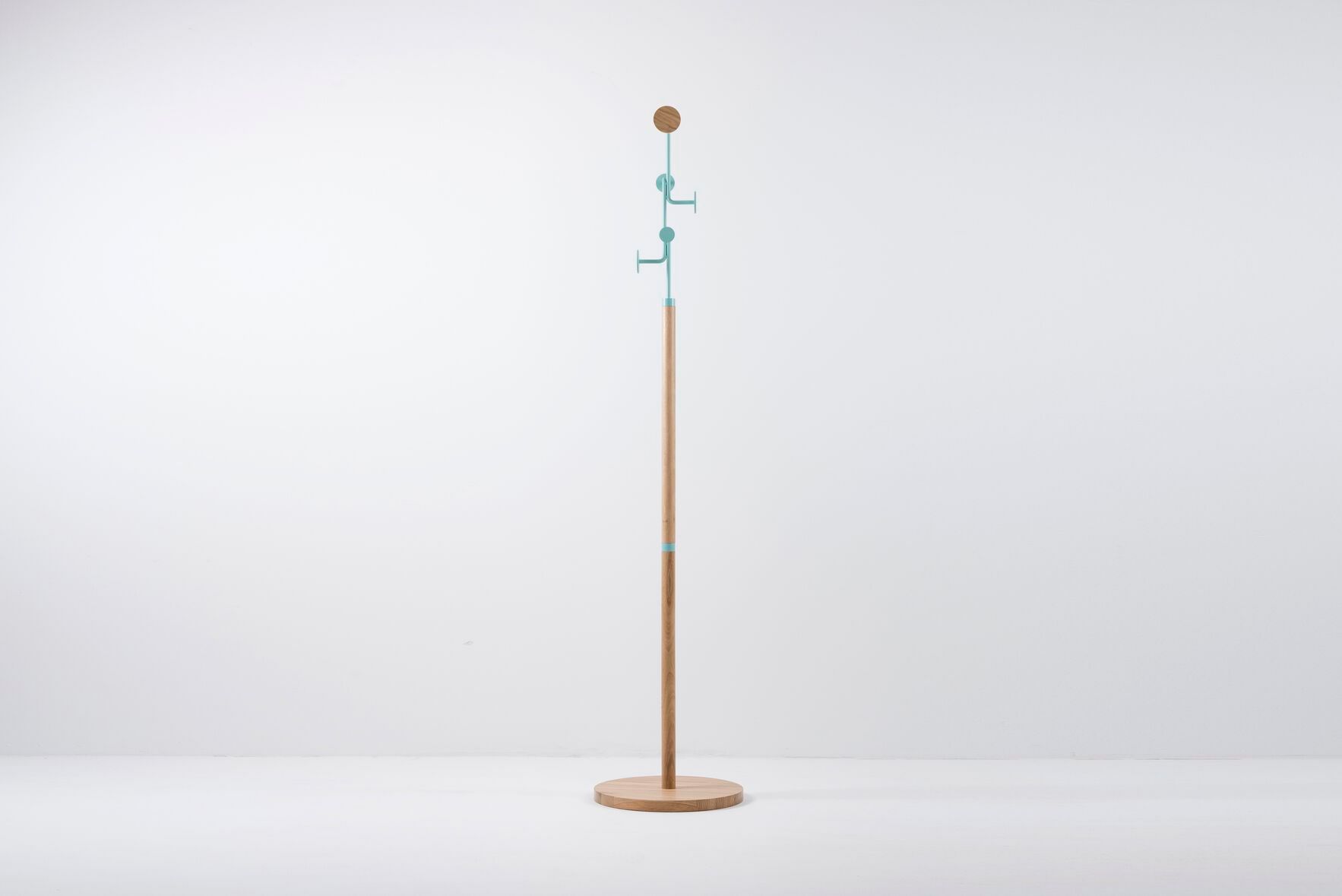 Напольная вешалка из дуба Gazzda крюк ARCH-00087032 - Вид №4