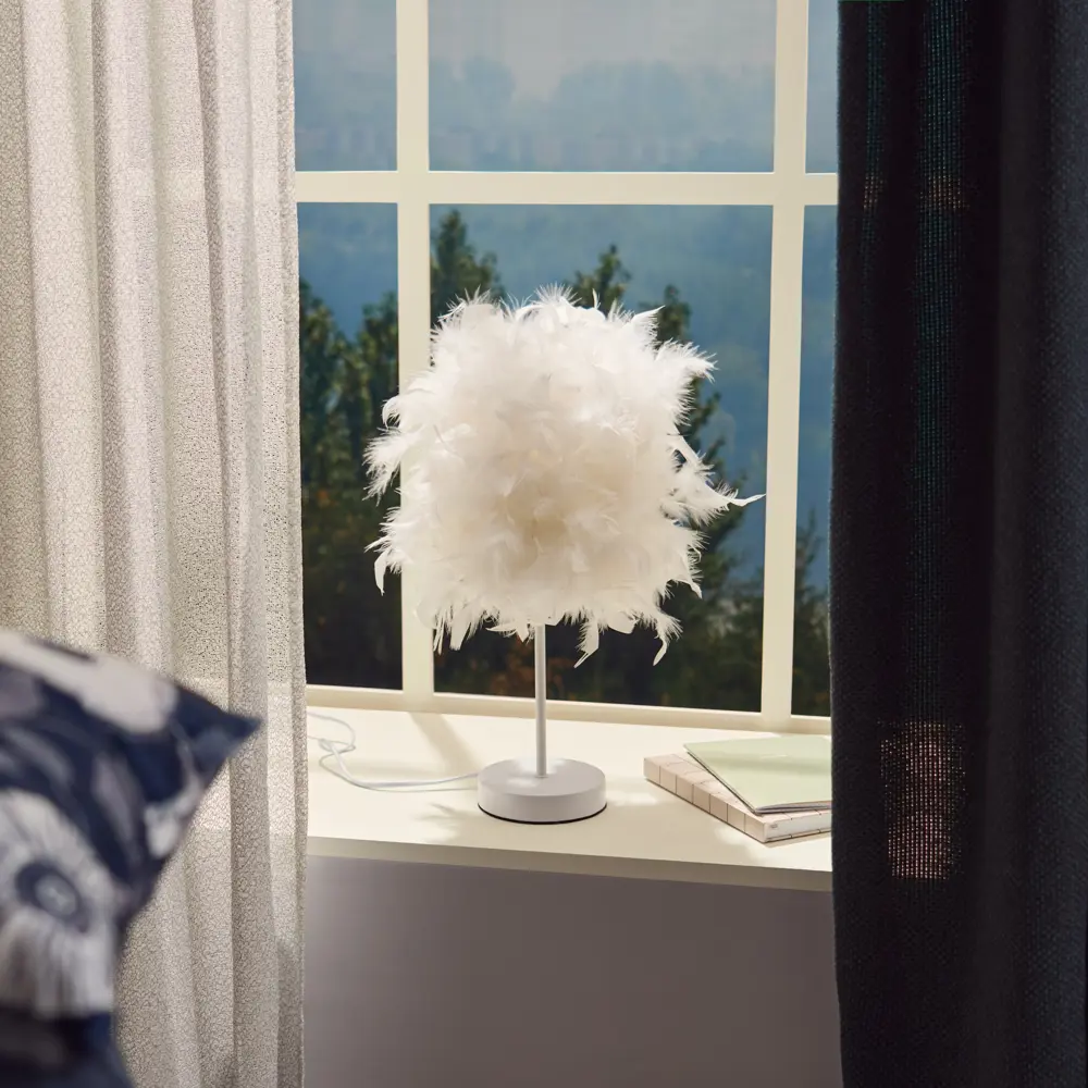 Лампа настольная Tendenza TZ-LL015 с перьями под лампу с выключателем цвет белый STLM-2143578 - Вид №9