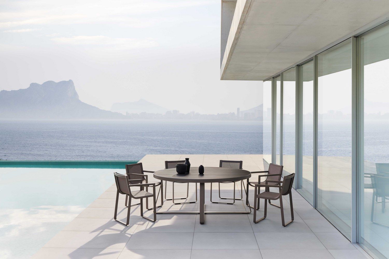 Садовый стул Batyline® с подлокотниками GANDIABLASCO Flat Textil ARCH-00080308 - Вид №1