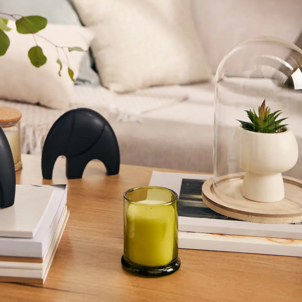 Ароматическая свеча DREAM RIVER с эвкалиптом и янтарным деревом 150 г 89432366 STLM-1564573 - Вид №4