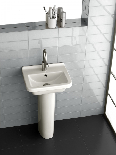 YXBJ01 Умывальник Erika Pro 45 Hatria 