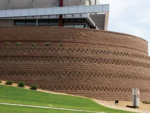 PAVESMAC Стена содержания