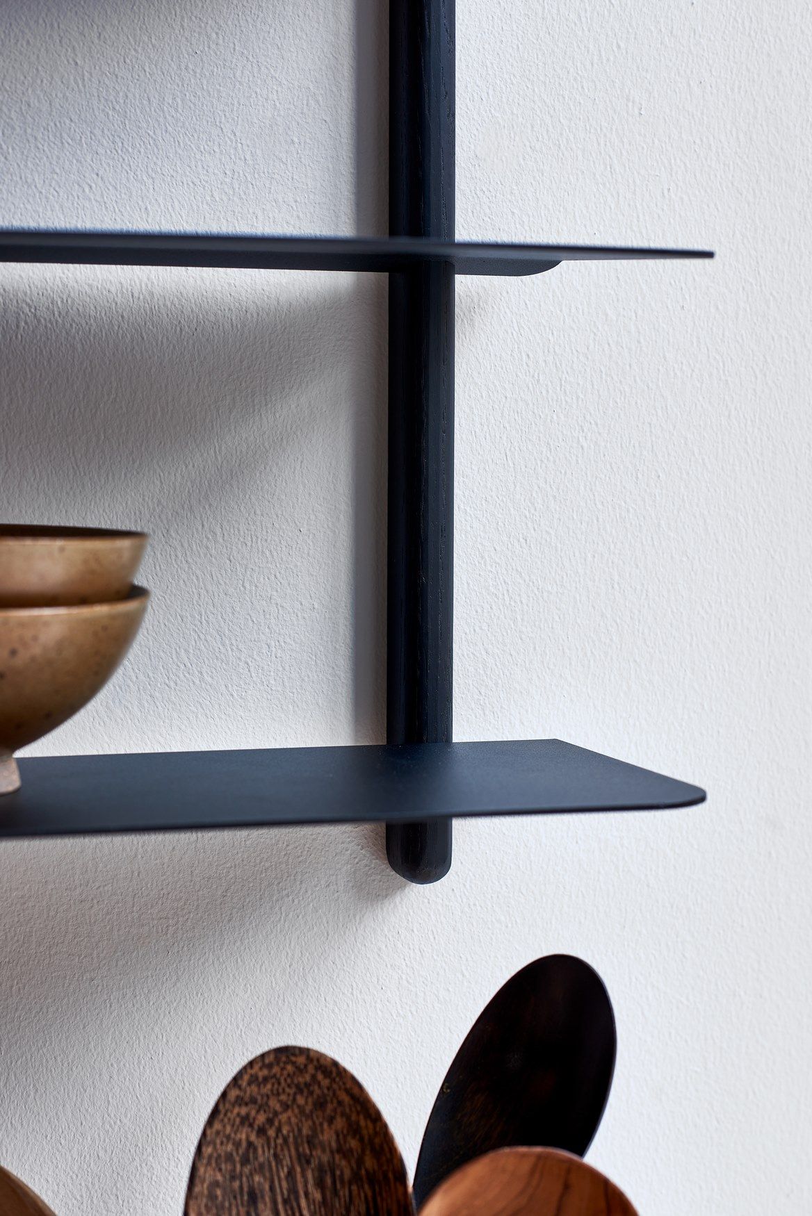 Стальной и деревянный настенный книжный шкаф Gejst Nivo ARCH-00121886 - Вид №3