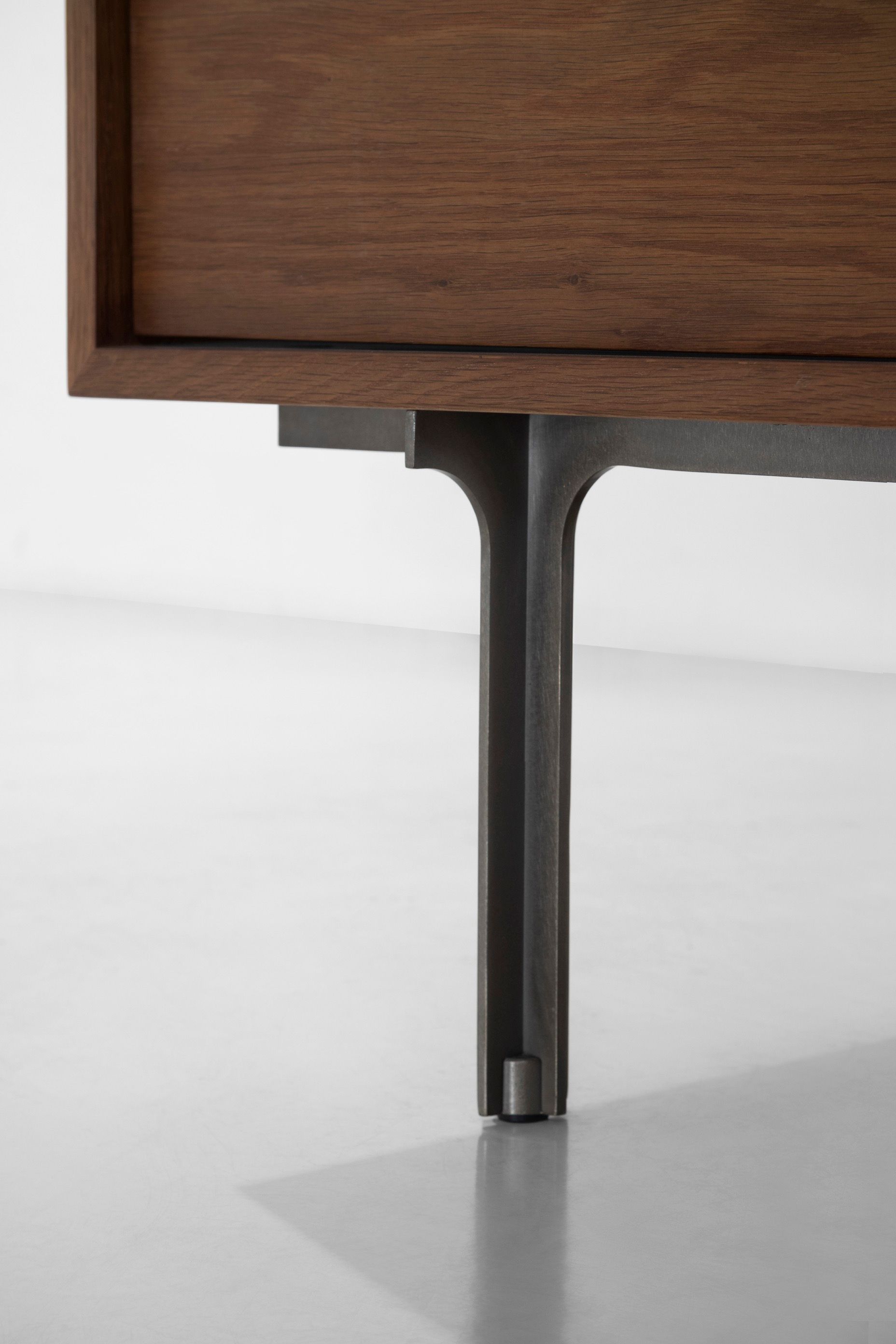 Комод из дуба District Eight Tote ARCH-00104475 - Вид №3