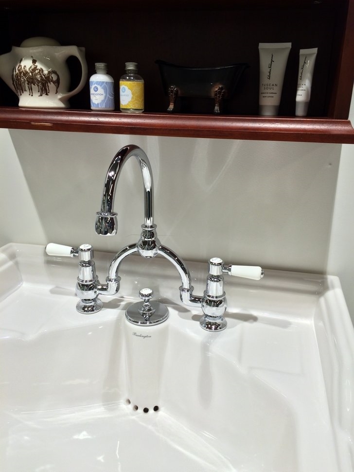 Скрытый слив-перелив для раковины B14 [W9]  Burlington W9  - Вид №3