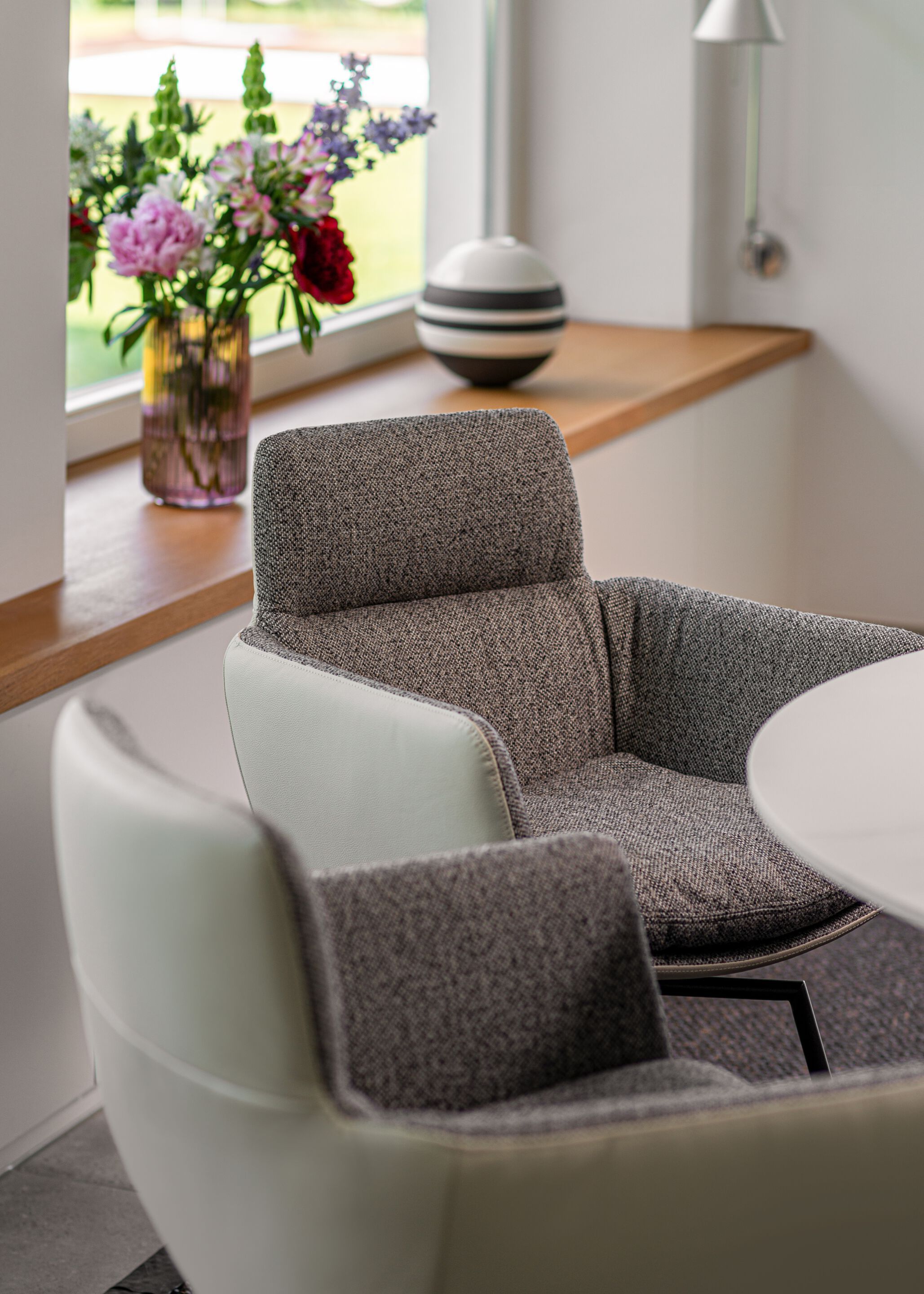 Мягкий стул с крестообразной рамой и подлокотниками KFF Faye ARCH-00134301 - Вид №18