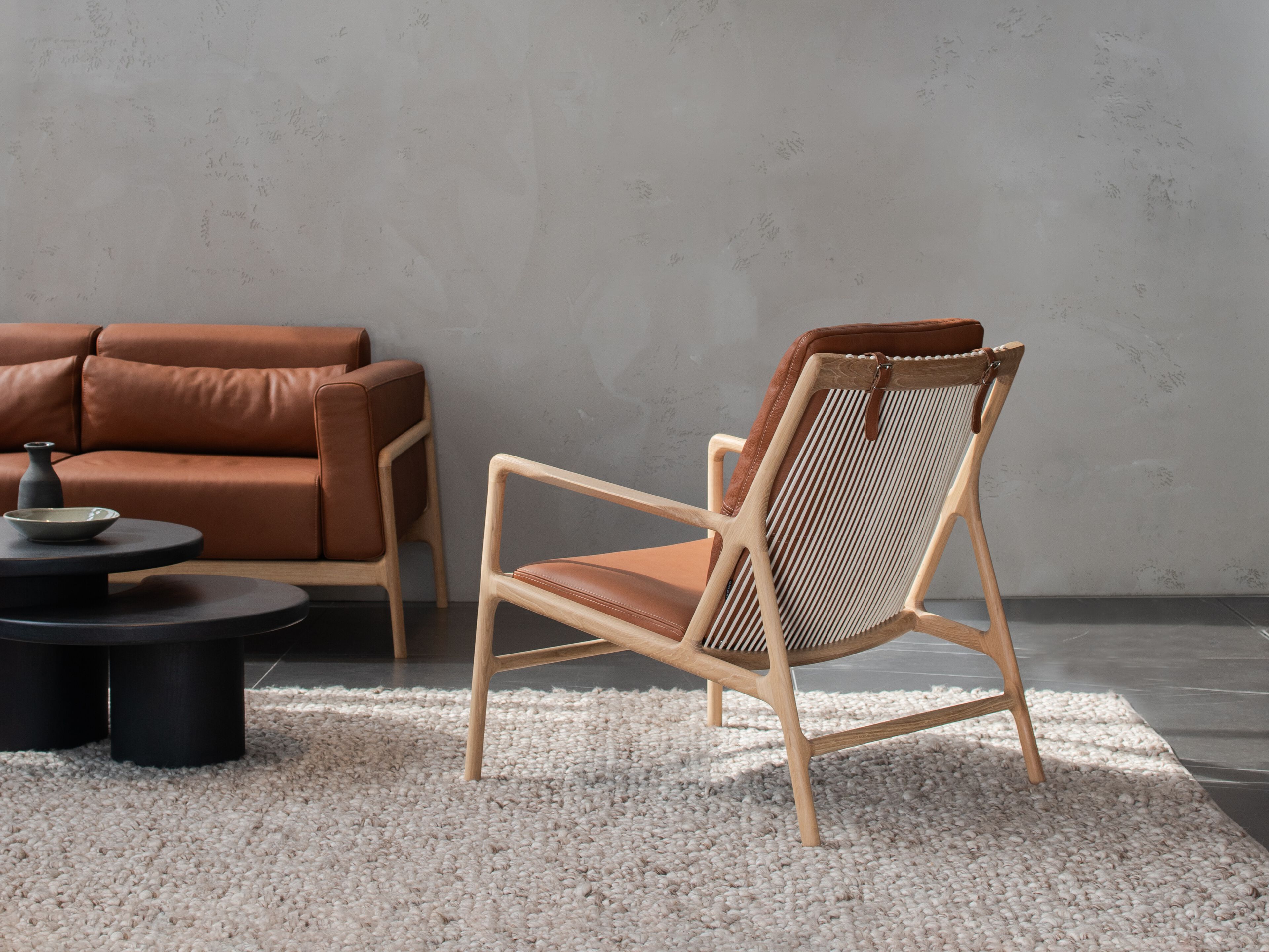 Дубовое кресло с кожаной подушкой Gazzda Dedo ARCH-00089715 - Вид №4