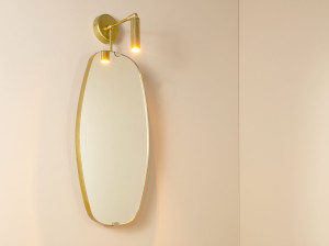 Зеркало со встроенным настенным освещением